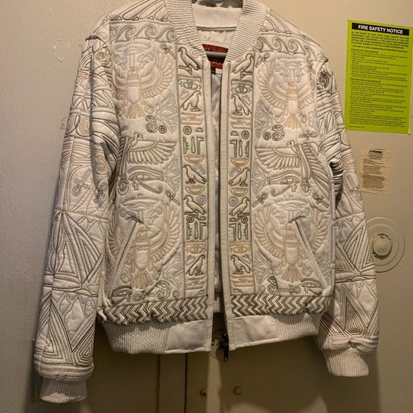 Vintage Leather Jacket - Picture 3 of 13